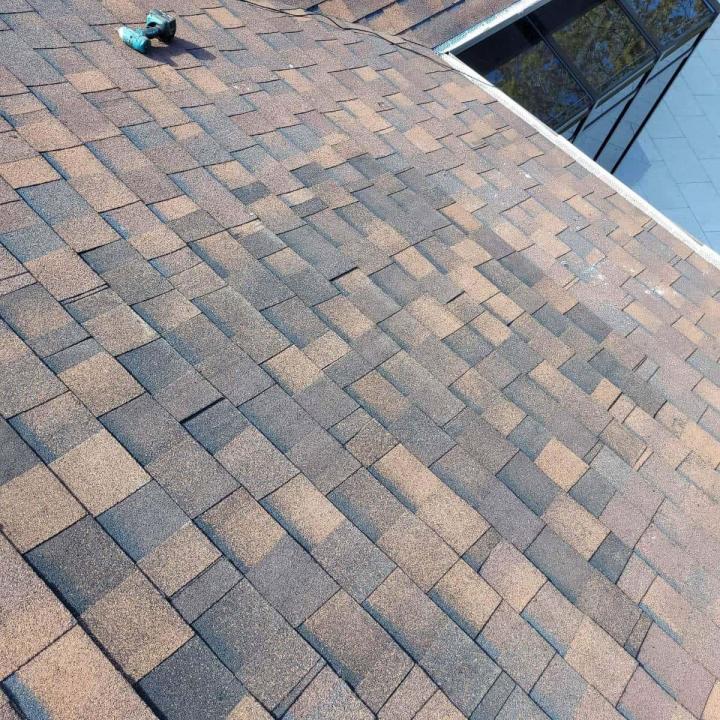 Pose de toitures de bardeaux Rive-Sud de Montréal